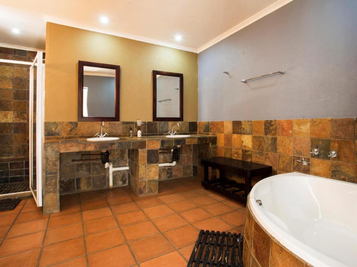 Purple Gecko Guest House Lydenburg Exterior foto