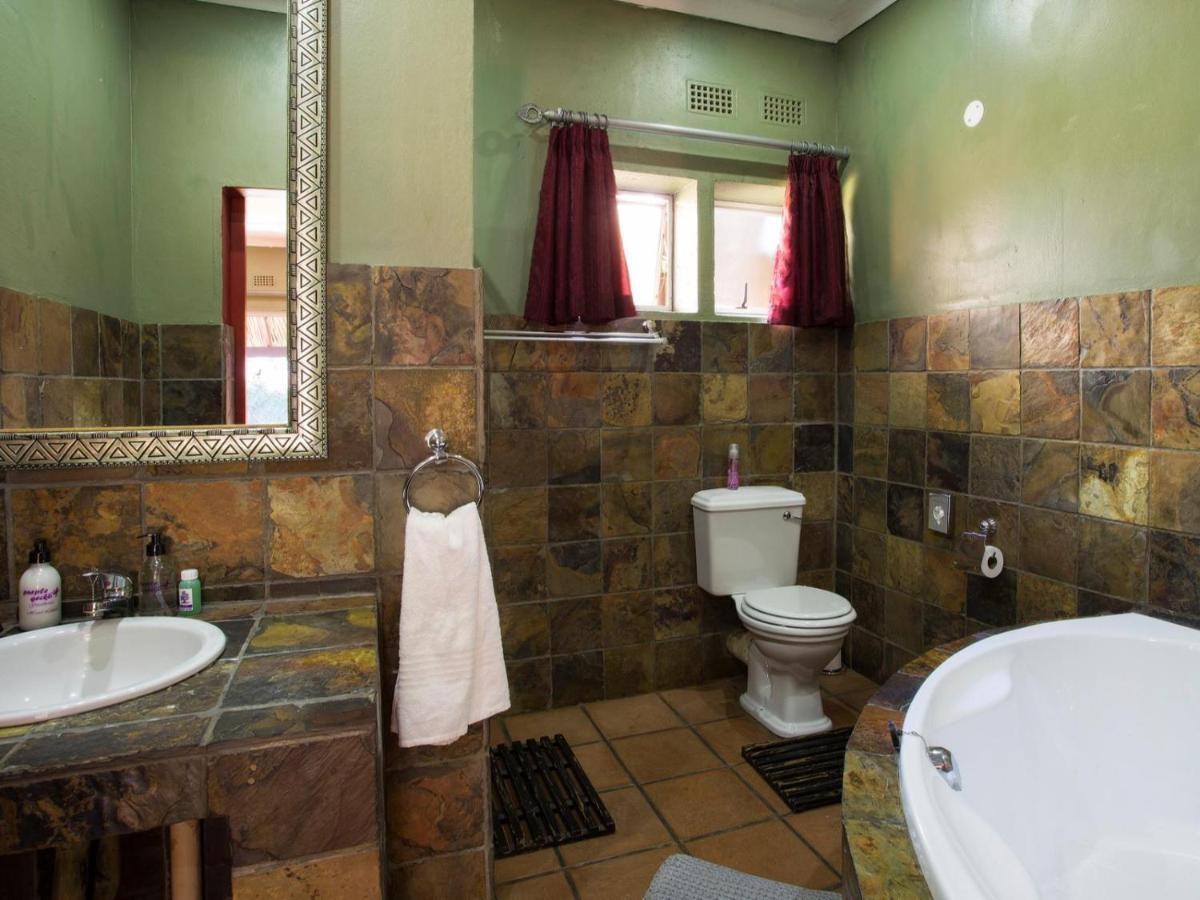 Purple Gecko Guest House Lydenburg Exterior foto